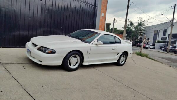 1995 Ford Mustang - Clássico